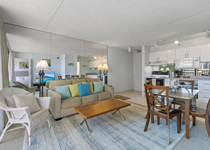 Enjoy The Waikiki Banyan With Ocean Fun, Top Amenities, And Prime Location!